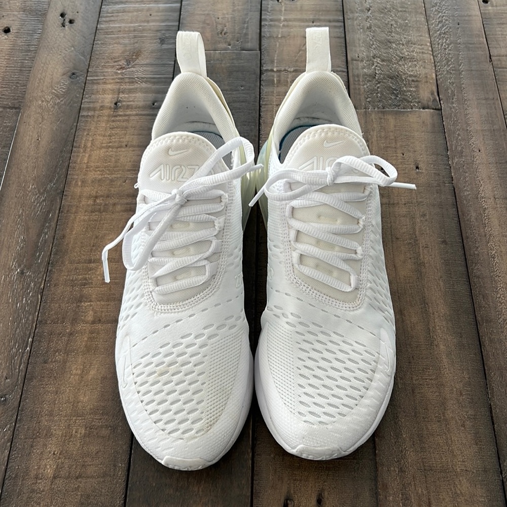 White Nike Air Max 270 Size 9